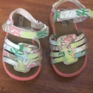 Toms toddler size 5 sandals gently used